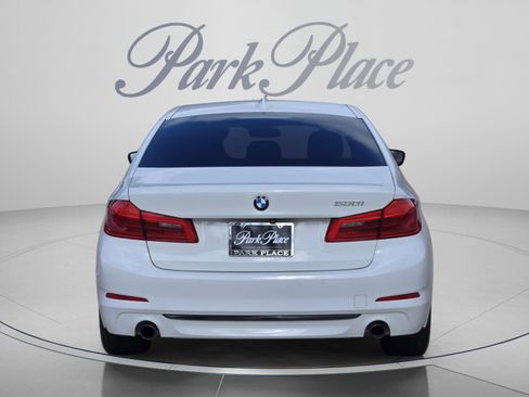 Used 2020 BMW 530i w/ Convenience Package RWD image 4