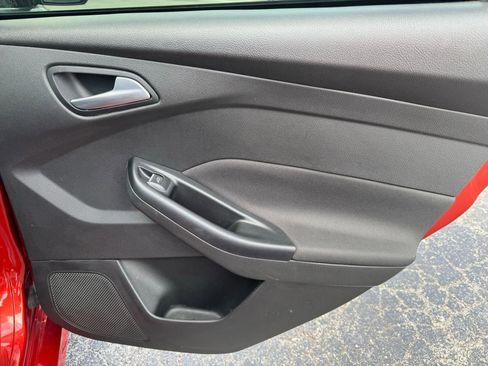 Used 2018 Ford Focus ST image 34