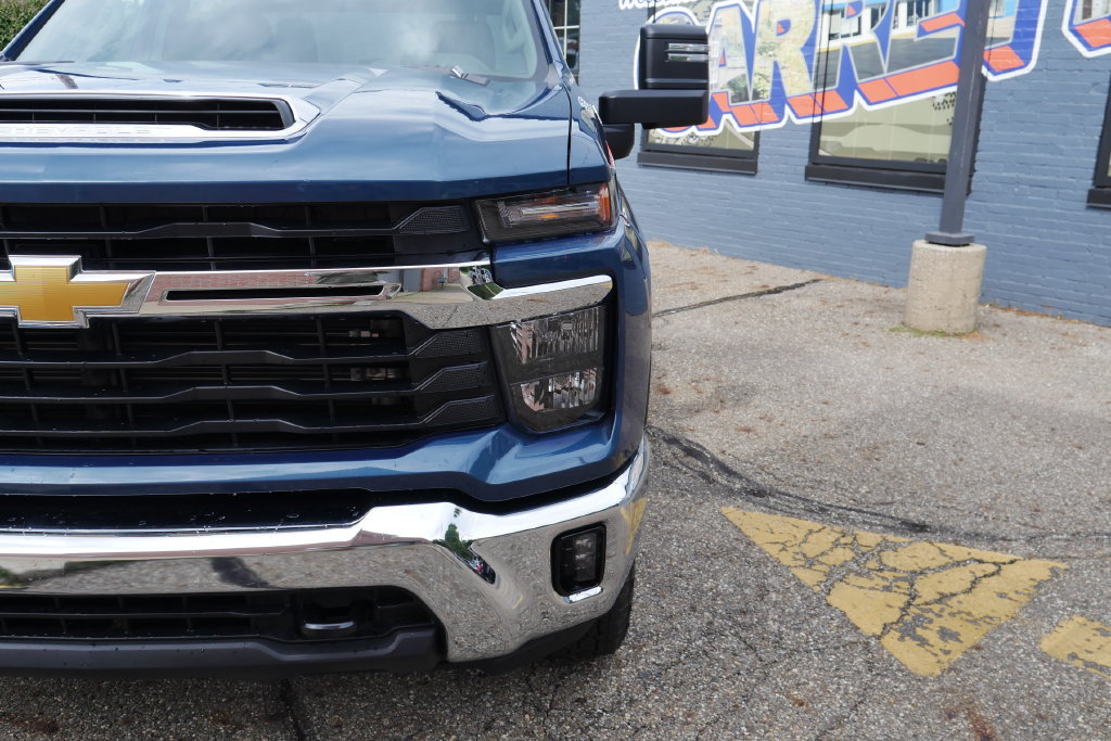 New 2026 Chevrolet Silverado 2500 LT AWD/4WD image 3