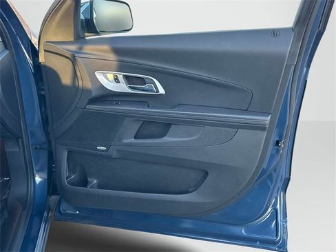 Used 2017 Chevrolet Equinox Premier w/ Enhanced Convenience Package image 22