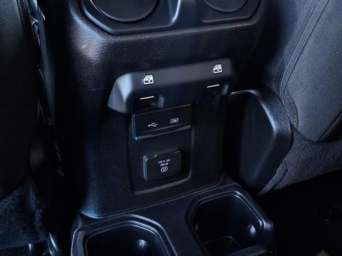 Used 2018 Jeep Wrangler Unlimited Sahara AWD/4WD image 22