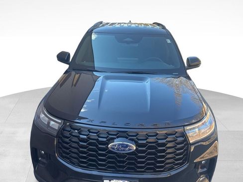 New 2026 Ford Explorer ST-Line w/ ST-Line Street Pack image 9