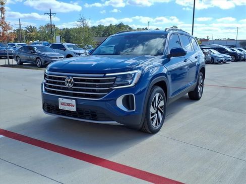 New 2026 Volkswagen Atlas SE FWD image 2