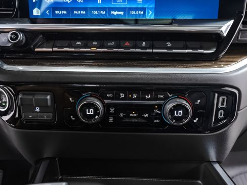 Used 2025 Chevrolet Silverado 1500 RST w/ LPO, Utility Wall Package AWD/4WD image 15