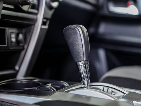 Used 2016 Toyota 4Runner SR5 image 27