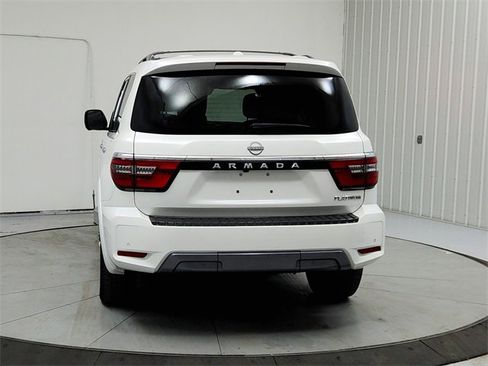Used 2024 Nissan Armada Platinum w/ Captain's Chairs Package image 6