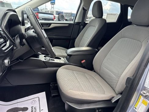 Used 2022 Ford Escape SE w/ Convenience Package image 9