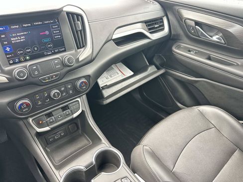 Certified 2022 GMC Terrain SLT FWD image 32