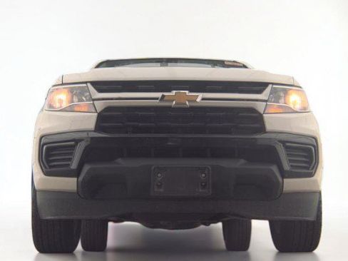 Used 2022 Chevrolet Colorado LT w/ Fleet Safety Package RWD image 3
