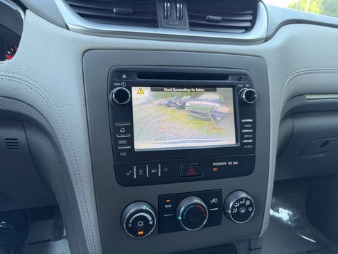 Used 2017 Chevrolet Traverse LS AWD/4WD image 20