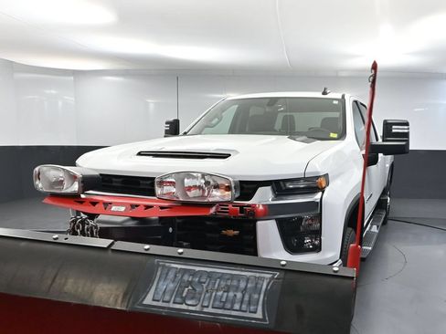 Used 2022 Chevrolet Silverado 2500 LT AWD/4WD image 13