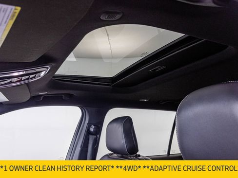 Used 2023 Jeep Grand Cherokee L Laredo image 7