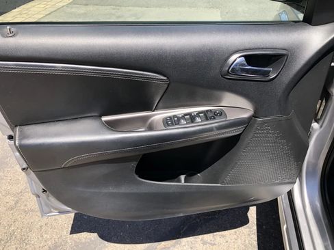 Used 2018 Dodge Journey Crossroad AWD/4WD image 18