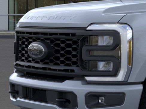 New 2025 Ford F250 Lariat w/ Lariat Ultimate Package image 17