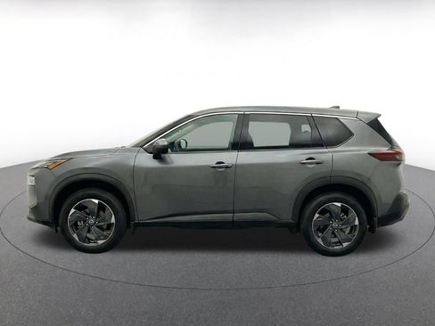 Used 2025 Nissan Rogue SV AWD/4WD image 4