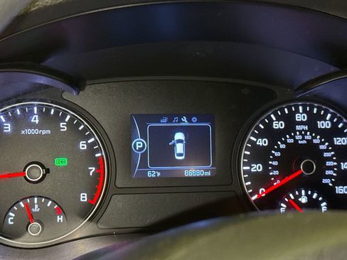 Used 2018 Kia Optima LX image 30