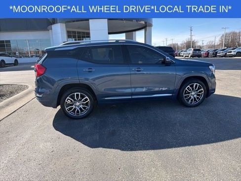 Used 2024 GMC Terrain Denali w/ Denali Premium Package image 13