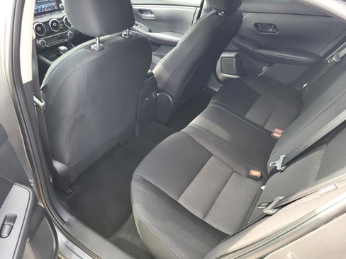 Used 2024 Nissan Sentra SV FWD image 13