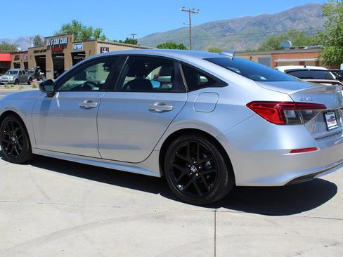 Used 2024 Honda Civic Sport image 39