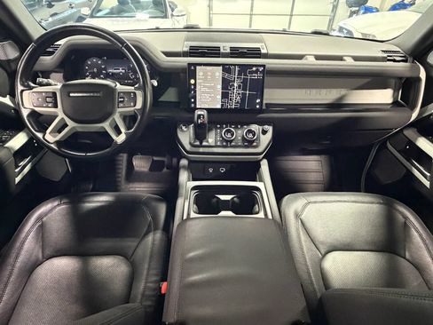 Used 2023 Land Rover Defender 130 X-Dynamic SE AWD/4WD image 2