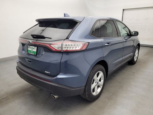 Used 2018 Ford Edge SE image 9