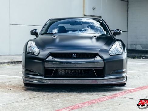 Used 2010 Nissan GT-R Premium AWD/4WD image 15