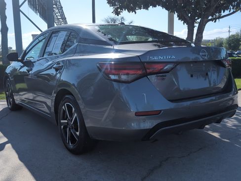 Used 2024 Nissan Sentra SV image 9