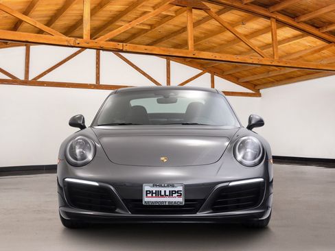 Used 2019 Porsche 911 Carrera image 8
