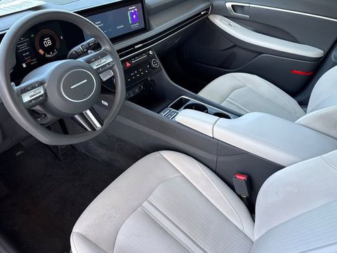 Used 2025 Hyundai Sonata SEL FWD image 5