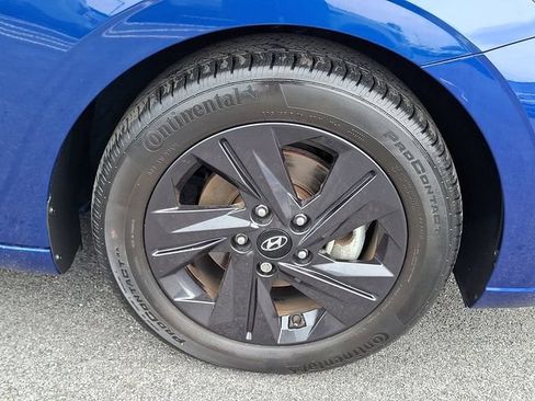 Used 2023 Hyundai Elantra SEL FWD image 8