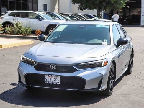 Used 2025 Honda Civic Sport image 4