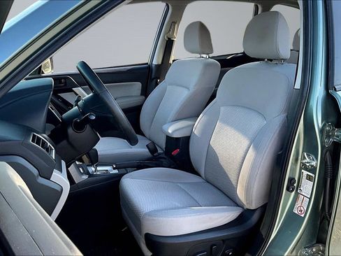 Used 2018 Subaru Forester 2.5i Premium w/ Popular Package #2A AWD/4WD image 17