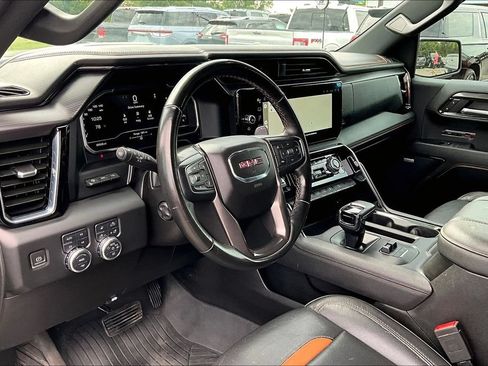 Used 2024 GMC Sierra 1500 AT4 w/ Technology Package AWD/4WD image 19