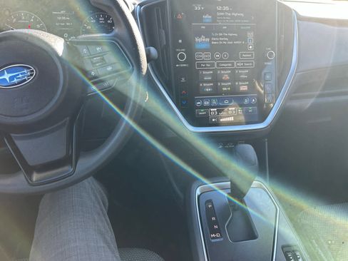 Used 2024 Subaru Crosstrek 2.0i Premium image 31