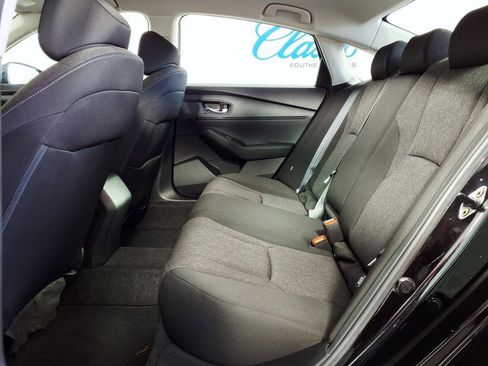 Used 2023 Honda Accord LX image 10