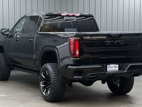 Used 2025 GMC Sierra 1500 Denali Ultimate image 3