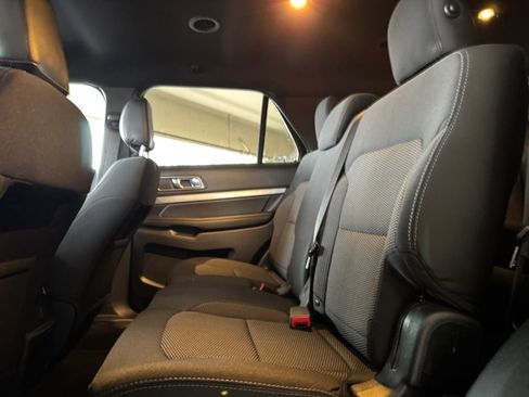 Used 2019 Ford Explorer XLT w/ Equipment Group 201A image 17
