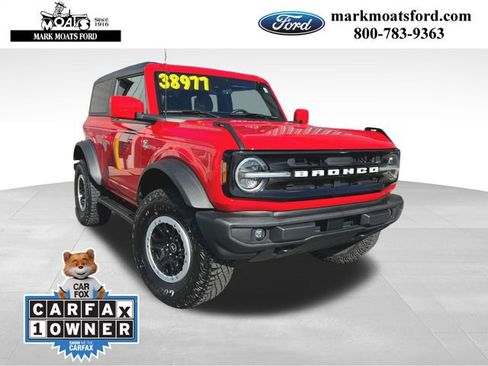 Used 2023 Ford Bronco Outer Banks w/ Sasquatch Package AWD/4WD image 1