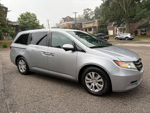 Used 2017 Honda Odyssey EX image 12
