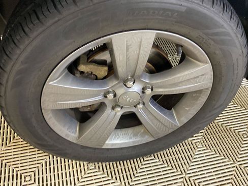 Used 2015 Jeep Patriot High Altitude AWD/4WD image 30