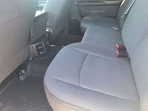 Used 2024 RAM 2500 Tradesman w/ Chrome Appearance Group image 23