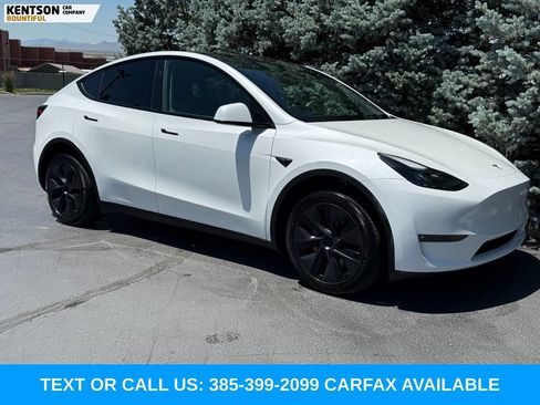 Used 2024 Tesla Model Y Long Range AWD/4WD image 12