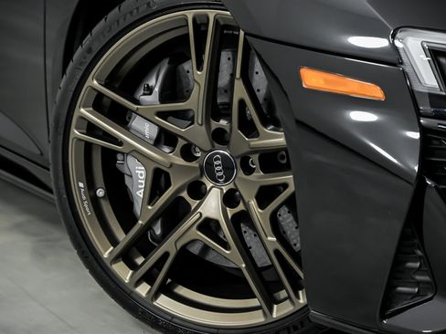 Used 2020 Audi R8 V10 performance AWD/4WD image 4