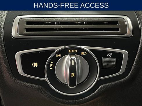 Used 2019 Mercedes-Benz C 300 4MATIC Sedan image 16