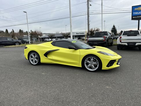 Used 2023 Chevrolet Corvette Stingray Coupe w/ 1LT image 7