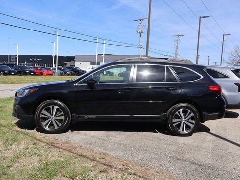 Used 2018 Subaru Outback 2.5i Limited w/ Popular Package #2 image 11