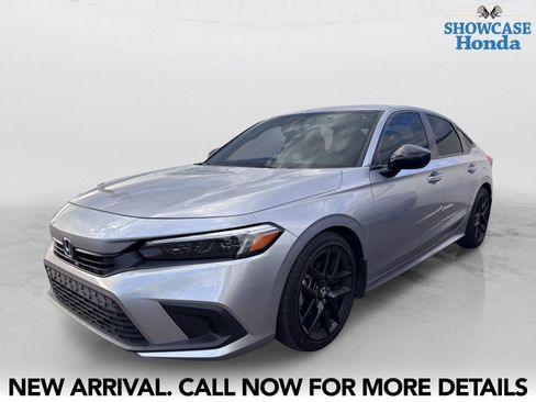 Used 2022 Honda Civic Sport image 2