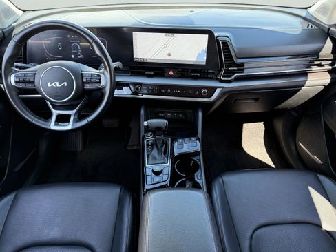 Used 2024 Kia Sportage EX FWD image 9
