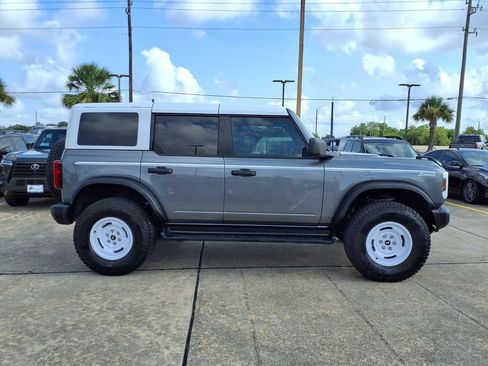 Used 2025 Ford Bronco Heritage Edition AWD/4WD image 8