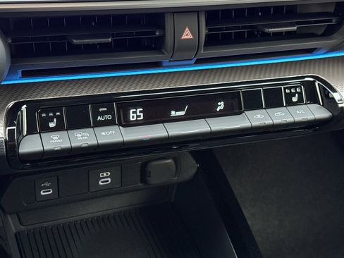 New 2026 Toyota Prius XLE image 24